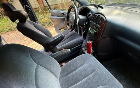 Chrysler Voyager IV, 2001 год, 635 000 рублей, 12 фотография