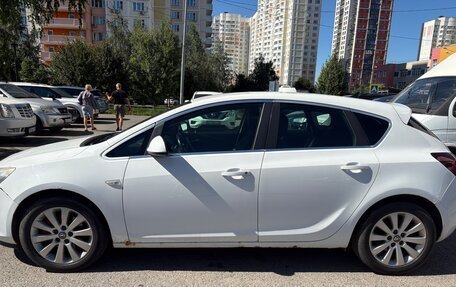Opel Astra J, 2011 год, 550 000 рублей, 8 фотография