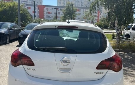 Opel Astra J, 2011 год, 550 000 рублей, 15 фотография