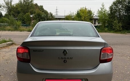 Renault Logan II, 2017 год, 835 000 рублей, 3 фотография