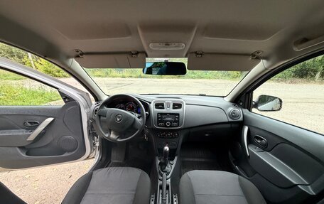 Renault Logan II, 2017 год, 835 000 рублей, 14 фотография