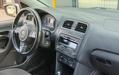Volkswagen Polo VI (EU Market), 2011 год, 674 000 рублей, 11 фотография