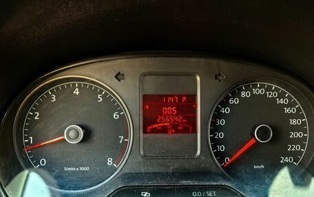 Volkswagen Polo VI (EU Market), 2011 год, 674 000 рублей, 13 фотография