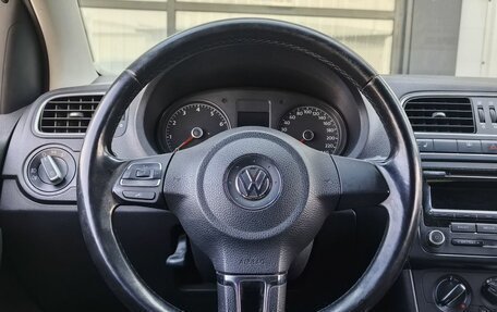 Volkswagen Polo VI (EU Market), 2011 год, 674 000 рублей, 12 фотография
