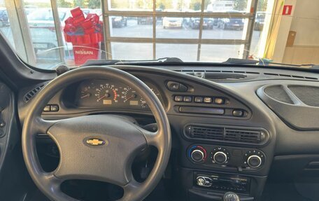 Chevrolet Niva I рестайлинг, 2004 год, 349 900 рублей, 9 фотография