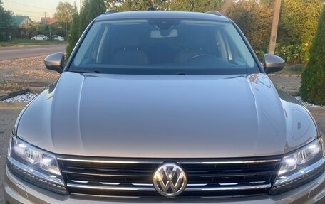 Volkswagen Tiguan II, 2020 год, 3 200 000 рублей, 4 фотография