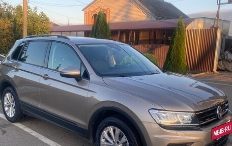 Volkswagen Tiguan II, 2020 год, 3 200 000 рублей, 2 фотография