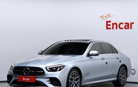 Mercedes-Benz E-Класс, 2022 год, 4 866 000 рублей, 1 фотография