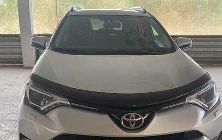 Toyota RAV4, 2017 год, 3 200 000 рублей, 1 фотография