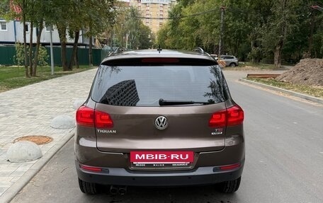 Volkswagen Tiguan I, 2015 год, 1 600 000 рублей, 4 фотография
