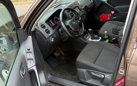Volkswagen Tiguan I, 2015 год, 1 600 000 рублей, 10 фотография
