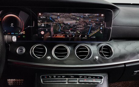 Mercedes-Benz E-Класс, 2022 год, 4 866 000 рублей, 15 фотография