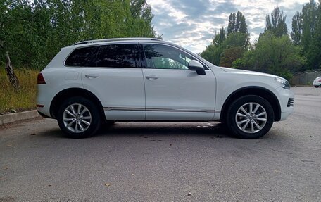 Volkswagen Touareg III, 2013 год, 1 850 777 рублей, 2 фотография