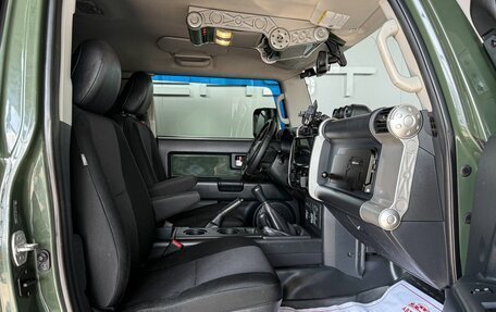 Toyota FJ Cruiser, 2011 год, 4 899 000 рублей, 15 фотография