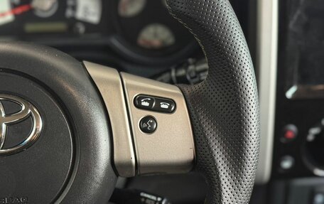 Toyota FJ Cruiser, 2011 год, 4 899 000 рублей, 19 фотография