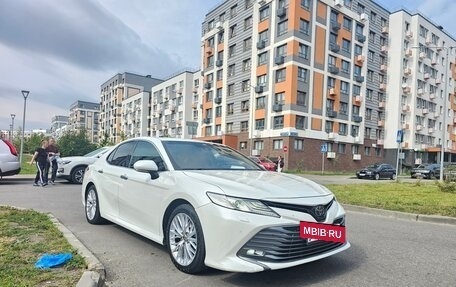 Toyota Camry, 2018 год, 2 399 999 рублей, 4 фотография