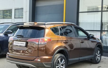 Toyota RAV4, 2017 год, 2 300 000 рублей, 5 фотография