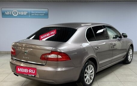 Skoda Superb III рестайлинг, 2012 год, 970 000 рублей, 7 фотография
