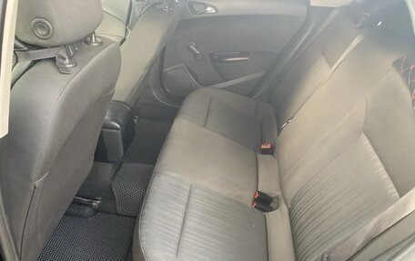 Opel Astra J, 2011 год, 650 000 рублей, 3 фотография