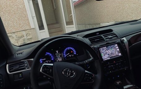 Toyota Camry, 2018 год, 2 500 000 рублей, 2 фотография