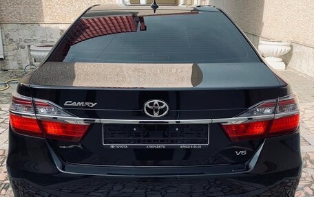 Toyota Camry, 2018 год, 2 500 000 рублей, 4 фотография