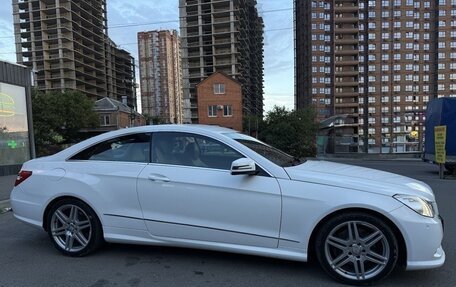 Mercedes-Benz E-Класс, 2012 год, 1 600 000 рублей, 3 фотография