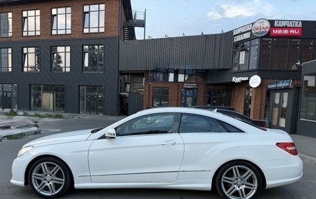 Mercedes-Benz E-Класс, 2012 год, 1 600 000 рублей, 2 фотография
