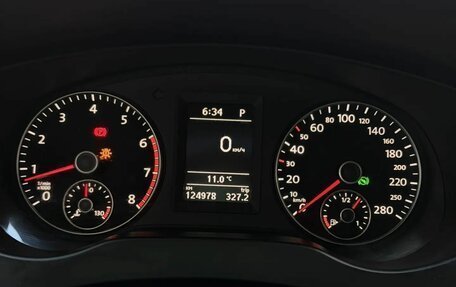 Volkswagen Jetta VI, 2013 год, 1 000 130 рублей, 3 фотография