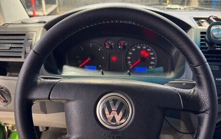 Volkswagen Transporter T5 рестайлинг, 2003 год, 1 000 000 рублей, 26 фотография
