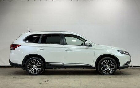Mitsubishi Outlander III рестайлинг 3, 2015 год, 1 450 000 рублей, 4 фотография
