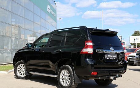 Toyota Land Cruiser Prado 150 рестайлинг 2, 2017 год, 3 780 000 рублей, 7 фотография