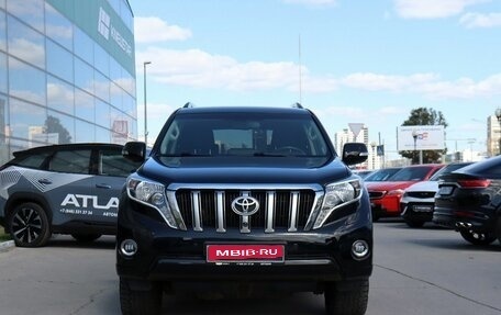 Toyota Land Cruiser Prado 150 рестайлинг 2, 2017 год, 3 780 000 рублей, 2 фотография