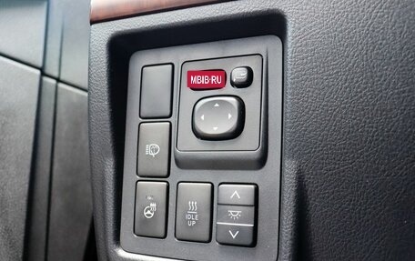 Toyota Land Cruiser Prado 150 рестайлинг 2, 2017 год, 3 780 000 рублей, 21 фотография