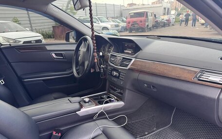 Mercedes-Benz E-Класс, 2012 год, 1 520 000 рублей, 9 фотография