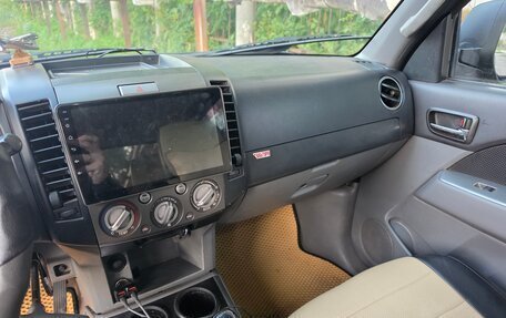 Mazda BT-50 II, 2010 год, 950 000 рублей, 8 фотография