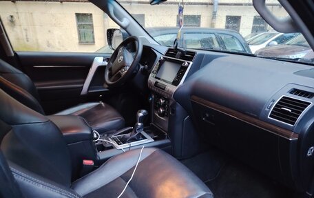 Toyota Land Cruiser Prado 150 рестайлинг 2, 2018 год, 4 500 000 рублей, 7 фотография