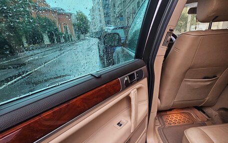 Volkswagen Touareg III, 2004 год, 500 000 рублей, 12 фотография
