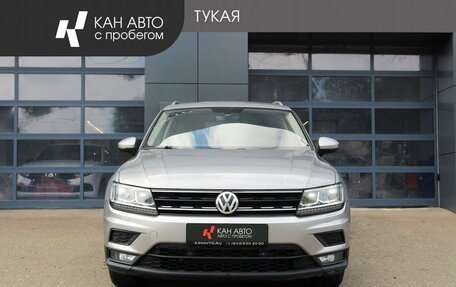 Volkswagen Tiguan II, 2018 год, 2 399 000 рублей, 2 фотография