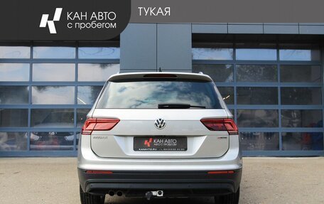 Volkswagen Tiguan II, 2018 год, 2 399 000 рублей, 4 фотография