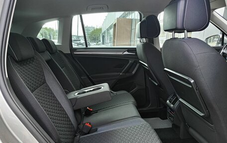 Volkswagen Tiguan II, 2018 год, 2 399 000 рублей, 7 фотография