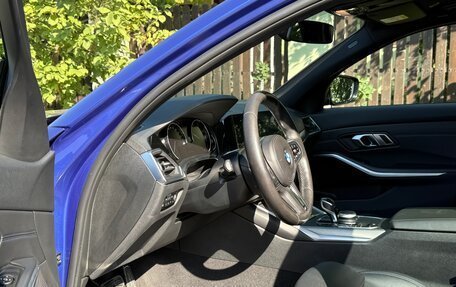 BMW 3 серия, 2019 год, 3 700 000 рублей, 17 фотография