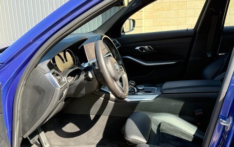BMW 3 серия, 2019 год, 3 700 000 рублей, 20 фотография