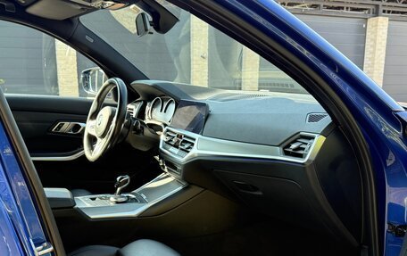 BMW 3 серия, 2019 год, 3 700 000 рублей, 29 фотография
