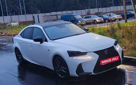 Lexus IS III, 2020 год, 3 200 000 рублей, 2 фотография