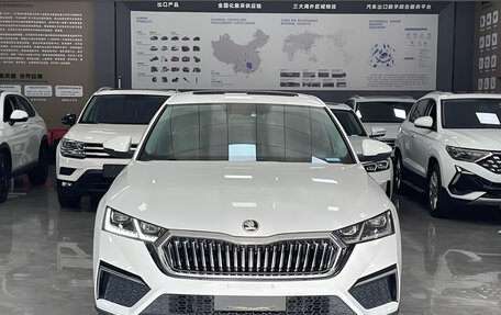 Skoda Octavia IV, 2023 год, 1 990 000 рублей, 2 фотография