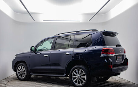 Toyota Land Cruiser 200, 2017 год, 6 495 000 рублей, 7 фотография