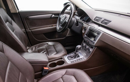 Volkswagen Passat B7, 2014 год, 1 045 000 рублей, 9 фотография