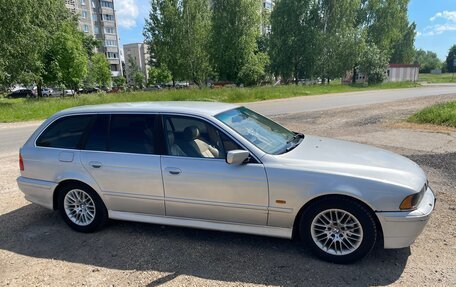 BMW 5 серия, 2003 год, 820 000 рублей, 2 фотография