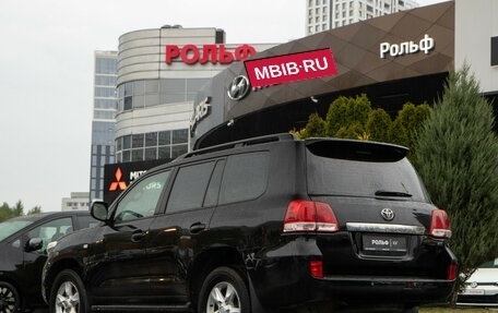 Toyota Land Cruiser 200, 2010 год, 2 968 000 рублей, 5 фотография