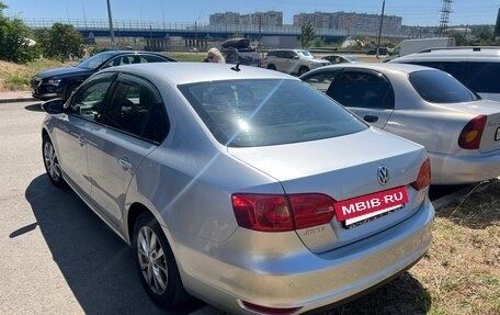 Volkswagen Jetta VI, 2014 год, 1 100 000 рублей, 2 фотография